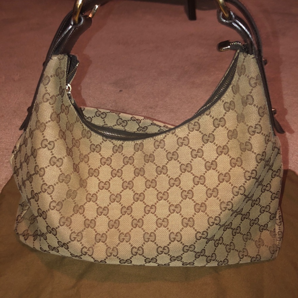 100% AUTHENTIC MEDIUM HORSEBIT GUCCI HOBO